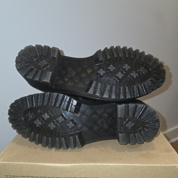 Dr. Martens Rometry II (US Size 10/EU Size 42) - Picture 5 of 6